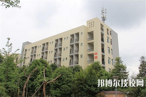 天府成人中等專業(yè)學(xué)校2020年報名條件、招生要求、招生對象