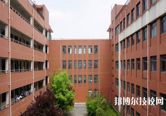 海寧市職業(yè)高級中學2020年招生錄取分數線