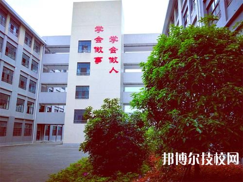 桐梓中等職業(yè)學(xué)校2020年報(bào)名條件、招生要求、招生對(duì)象