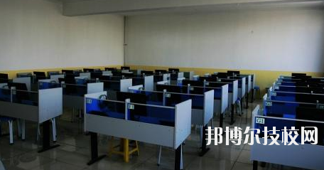 甘肅經(jīng)濟(jì)貿(mào)易學(xué)校2020年學(xué)費(fèi)、收費(fèi)多少