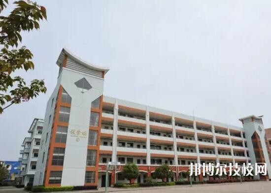 義烏城鎮(zhèn)職業(yè)技術學校2020年報名條件、招生要求、招生對象