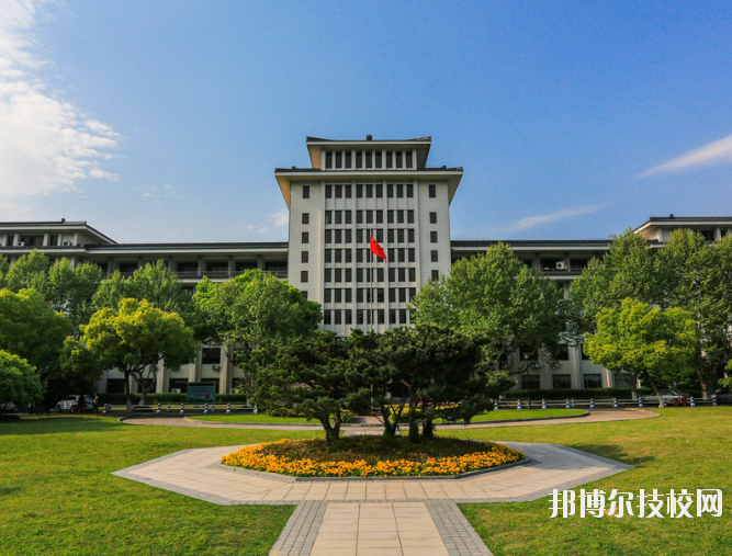 重慶旅游學校建勝分校2020年報名條件、招生要、招生對象求