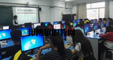 天水電子信息工程職業(yè)學(xué)校2020年學(xué)費(fèi)、收費(fèi)多少