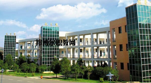 昆明機(jī)電工程學(xué)校2020年報名條件、招生要求、招生對象