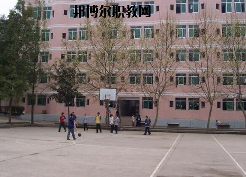 四川達州經(jīng)濟貿(mào)易學校2020年報名條件、招生要求、招生對象