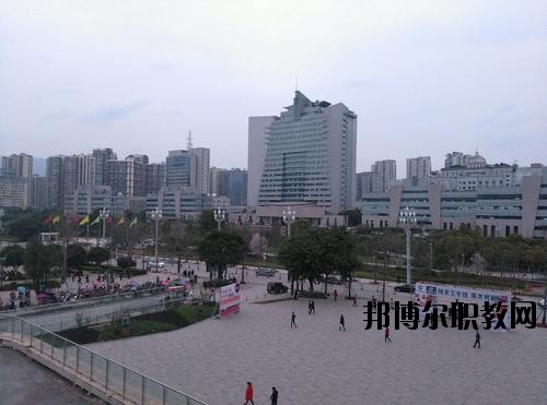 達(dá)州中醫(yī)學(xué)校2020年報(bào)名條件、招生要求、招生對(duì)象