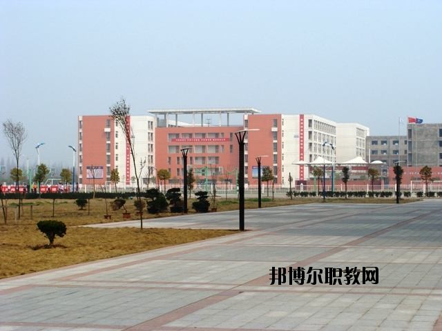 崇仁職業(yè)教育中心2020年報名條件、招生要求、招生對象 