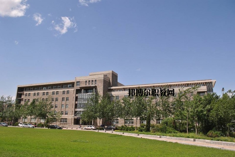 恩施中等職業(yè)技術學校2020年報名條件、招生要求、招生對象