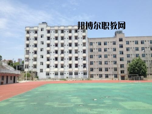 貴州省電子工業(yè)學(xué)校2020年報名條件、招生要求、招生對象