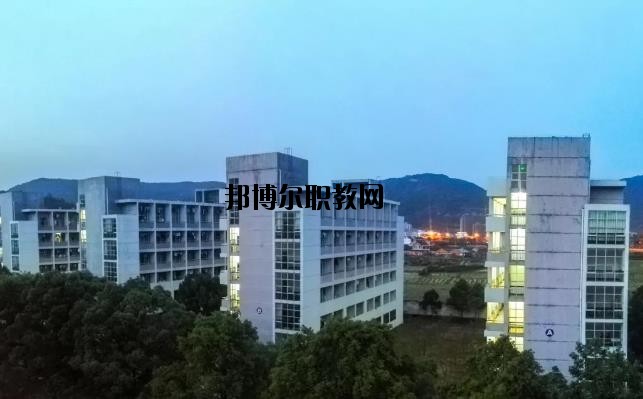 平陽縣職業(yè)中等專業(yè)學校怎么樣，好不好