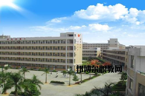 曲靖羅平職業(yè)技術(shù)學(xué)校2020年學(xué)費、收費多少