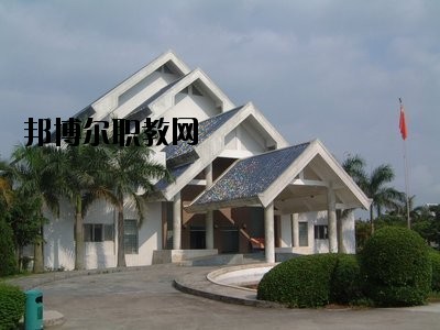 曲靖羅平職業(yè)技術(shù)學(xué)校怎么樣、好不好