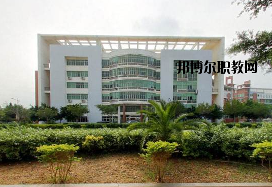 余姚姚江旅游學(xué)校怎么樣，好不好