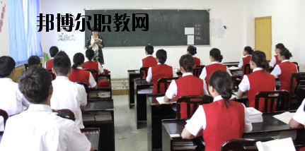 甘肅東方航空高鐵學(xué)校2020年報(bào)名條件、招生要求、招生對(duì)象
