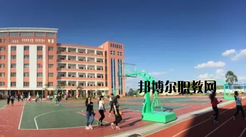 玉林機電工程學校2020年招生辦聯(lián)系電話