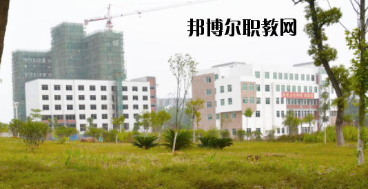 廣西賀州職業(yè)學院2020年招生辦聯(lián)系電話