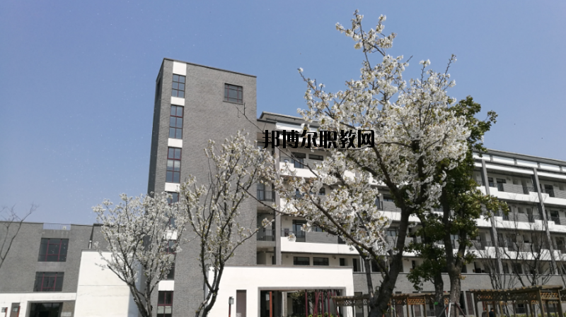 蘇州高等幼兒師范學(xué)校2020年報(bào)名條件、招生要求、招生對(duì)象