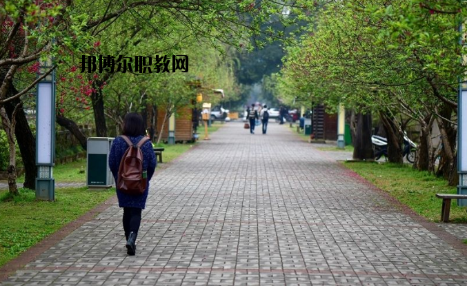 南陽(yáng)第三中等職業(yè)學(xué)校怎么樣、好不好