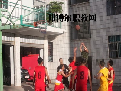 新平縣職業(yè)高級(jí)中學(xué)怎么樣、好不好