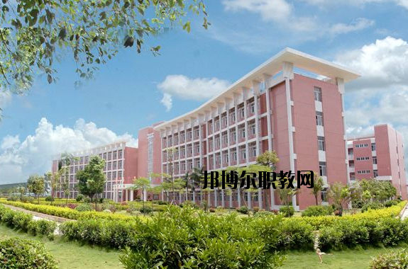 惠來技工學(xué)校2020年報(bào)名條件、招生要求、招生對(duì)象