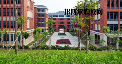 東莞輕工業(yè)學(xué)校2020年報名條件、招生要求、招生對象