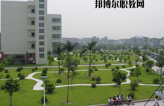 茂名高州信息職業(yè)技術學校2020年報名條件、招生要求、招生對象