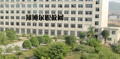 廣西工商技師學(xué)院2020年報(bào)名條件、招生要求、招生對(duì)象 