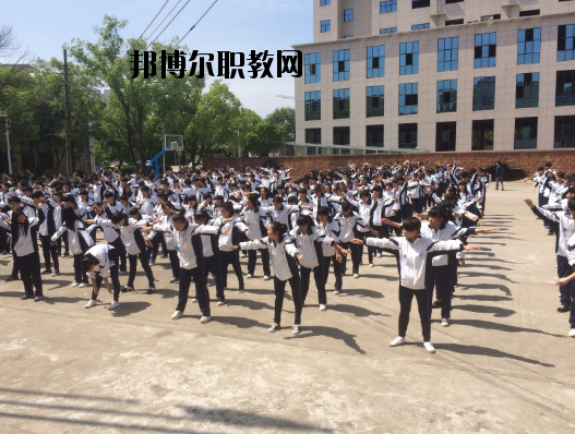鷹潭工業(yè)中等專業(yè)學(xué)校2020年報(bào)名條件、招生要求、招生對(duì)象