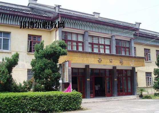 江西撫州創(chuàng)新學(xué)校怎么樣、好不好