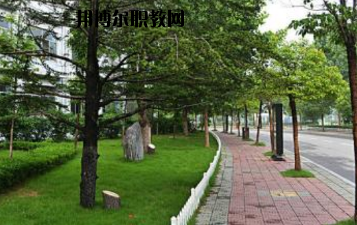 馬關(guān)縣民族職業(yè)高級中學(xué)2020年學(xué)費、收費多少