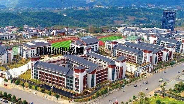 大方綜合職業(yè)技術(shù)學(xué)校2020年報名條件、招生要求、招生對象