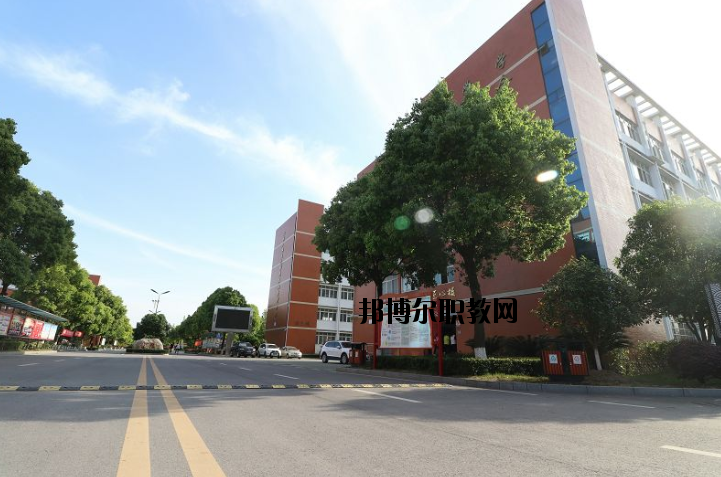 江陵職教中心2020年報名條件、招生要求、招生對象