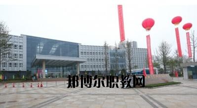 川北醫(yī)學院附屬醫(yī)院護士學校2020年報名條件、招生要求、招生對象