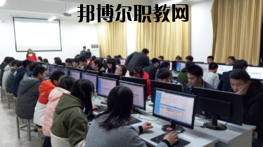 蘭州財(cái)稅學(xué)校2020年學(xué)費(fèi)、收費(fèi)多少