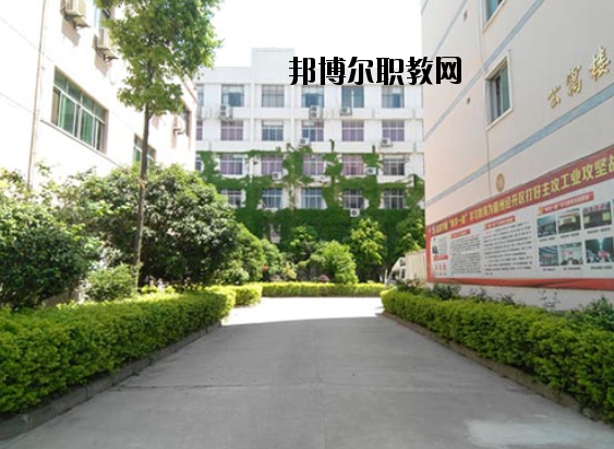 贛州光華職業(yè)技術(shù)學(xué)校2020年報(bào)名條件、招生要求、招生對象