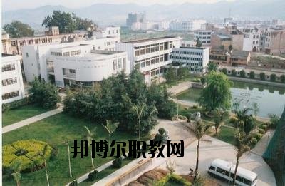 文山三鑫中等職業(yè)技術(shù)學(xué)校2020年報名條件、招生要求、招生對象