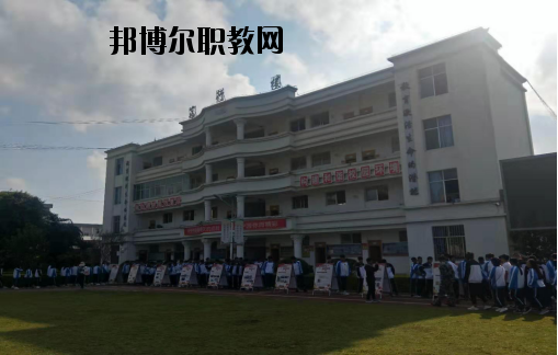 寧洱縣職業(yè)高級(jí)中學(xué)2020年招生辦聯(lián)系電話(huà)
