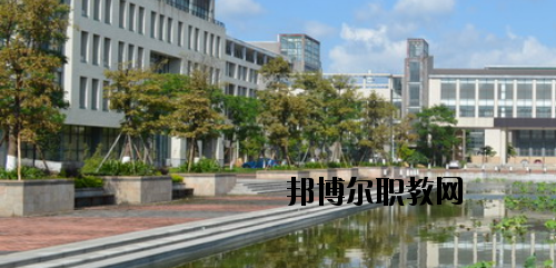 佛山高明區(qū)職業(yè)技術(shù)學(xué)校2020年報(bào)名條件、招生要求、招生對(duì)象