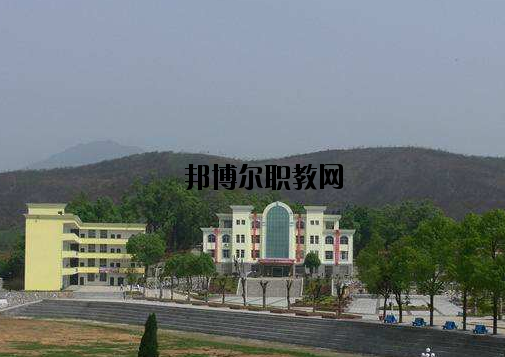 萍鄉(xiāng)武功山中等專(zhuān)業(yè)學(xué)校2020年報(bào)名條件、招生要求、招生對(duì)象