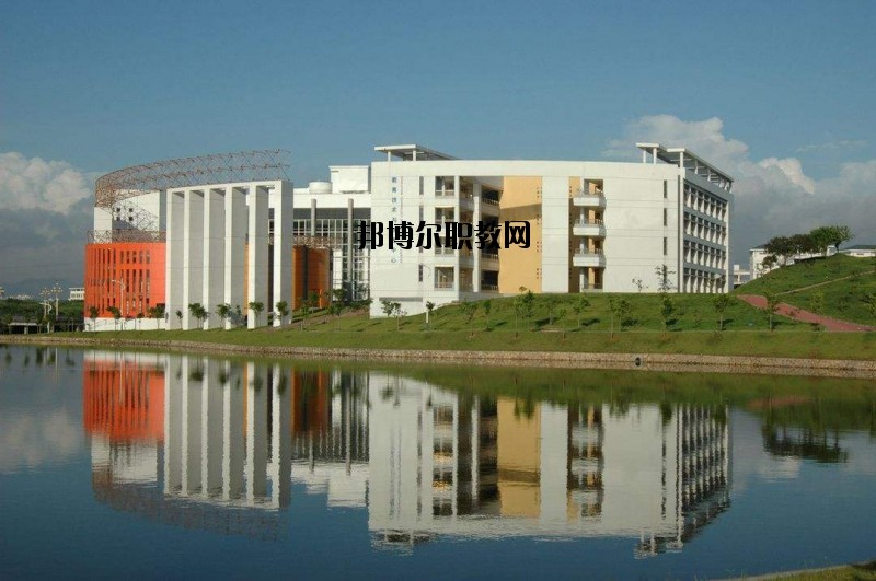 公安三星中等職業(yè)學校怎么樣、好不好