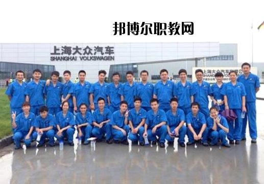 萍鄉(xiāng)工業(yè)中等專業(yè)學(xué)校2020年報名條件、招生要求、招生對象