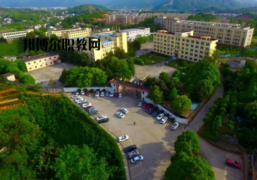 萍鄉(xiāng)工業(yè)中等專業(yè)學校怎么樣、好不好