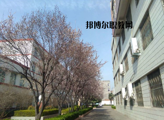 河南平頂山外國(guó)語(yǔ)學(xué)校怎么樣、好不好