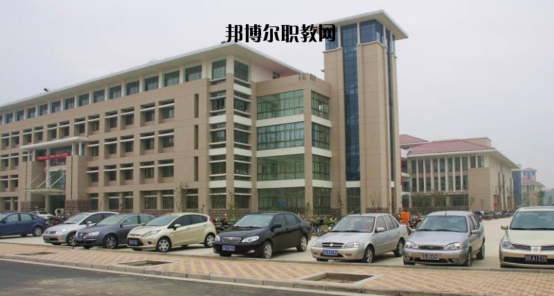 連云港師范高等?？茖W(xué)校2020年報名條件、招生要求、招生對象