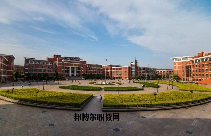 黃州理工中專怎么樣、好不好