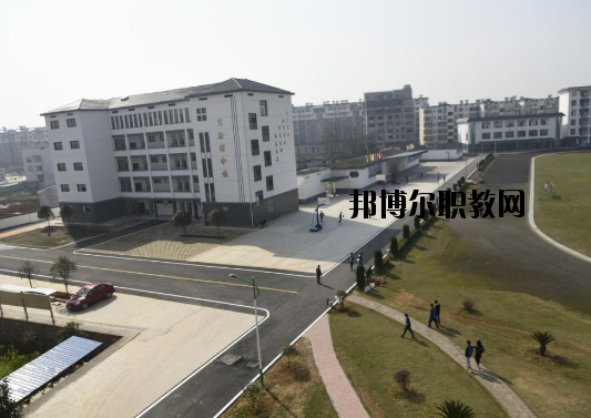 宜豐中等專業(yè)學(xué)校2020年報名條件、招生要求、招生對象