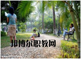 瀾滄縣職業(yè)高級中學2020年報名條件、招生要求、招生對象