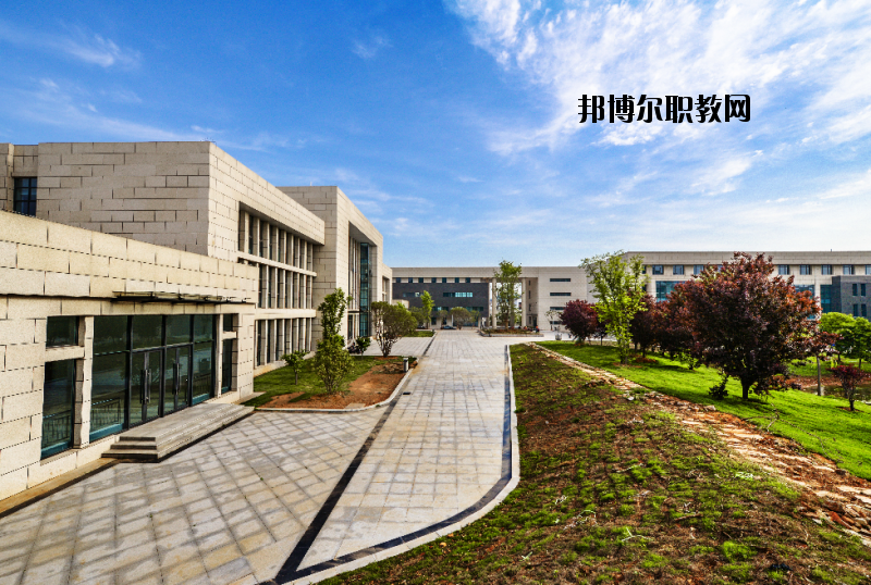 江蘇建筑職業(yè)技術(shù)學(xué)院2020年報名條件、招生要求、招生對象