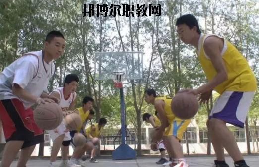 張掖體育運動學(xué)校2020年學(xué)費、收費多少