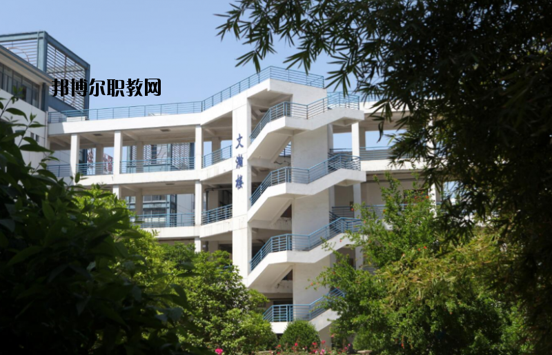 江蘇財(cái)經(jīng)職業(yè)技術(shù)學(xué)院2020年報(bào)名條件、招生要求、招生對(duì)象